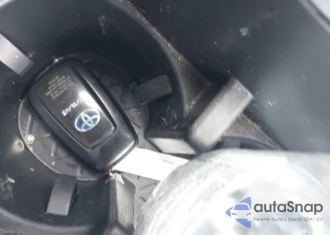 2022 Toyota Rav4 Hybrid Xle z USA, uszkodzony, nr VIN 4T3RWRFV9NU079135